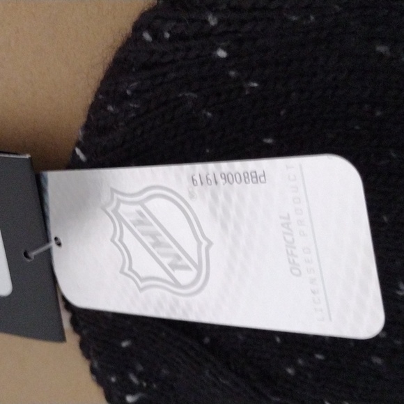 NWT NHL Coyotes Beanie - Picture 4 of 4